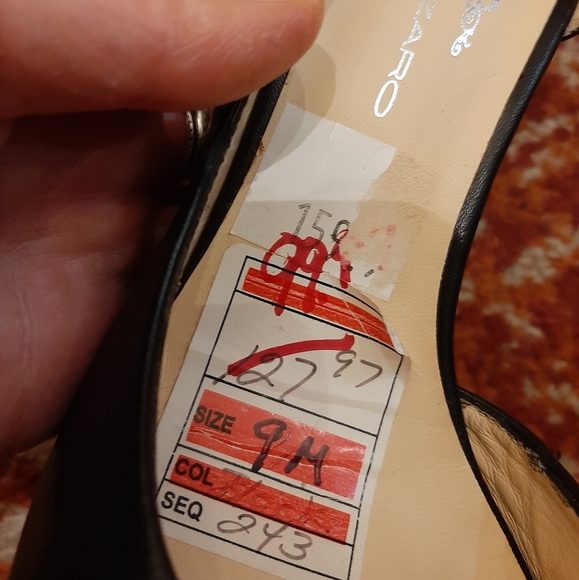 Brenda Zaro D'Orsay heels - Picture 10 of 12